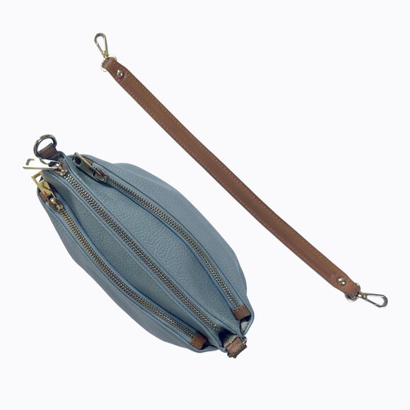 Divina Firenze Compact Shoulder Bag 100% Italian Leather Dove Ice Blue Y2K 90s - Picture 6 of 10